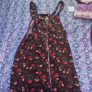 Overall dress